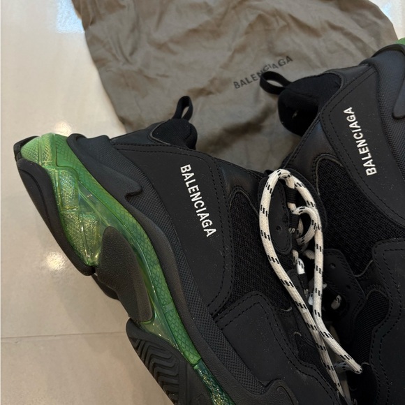 Balenciaga Black and Green Sneakers - Picture 2 of 3